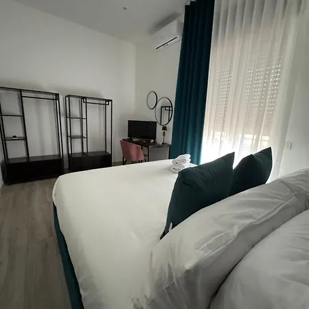 Isabel House Appartement *