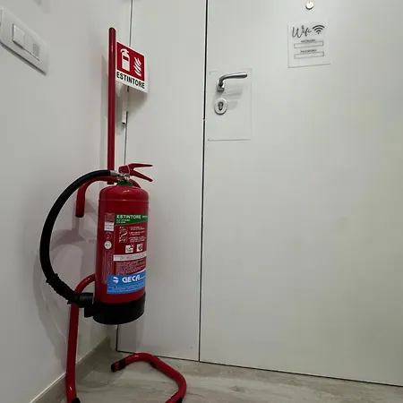 Isabel House * Neapel